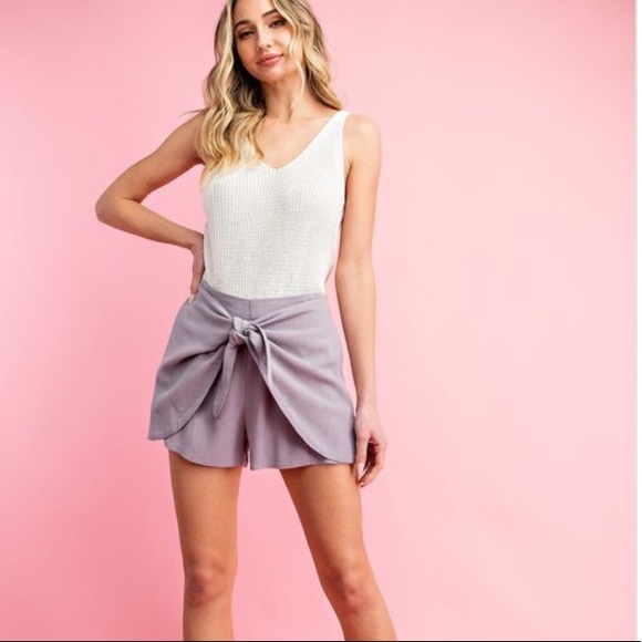 🌪GRAY HIGH WAISTED FRONT TIE SHORTS - Picture 5 of 5
